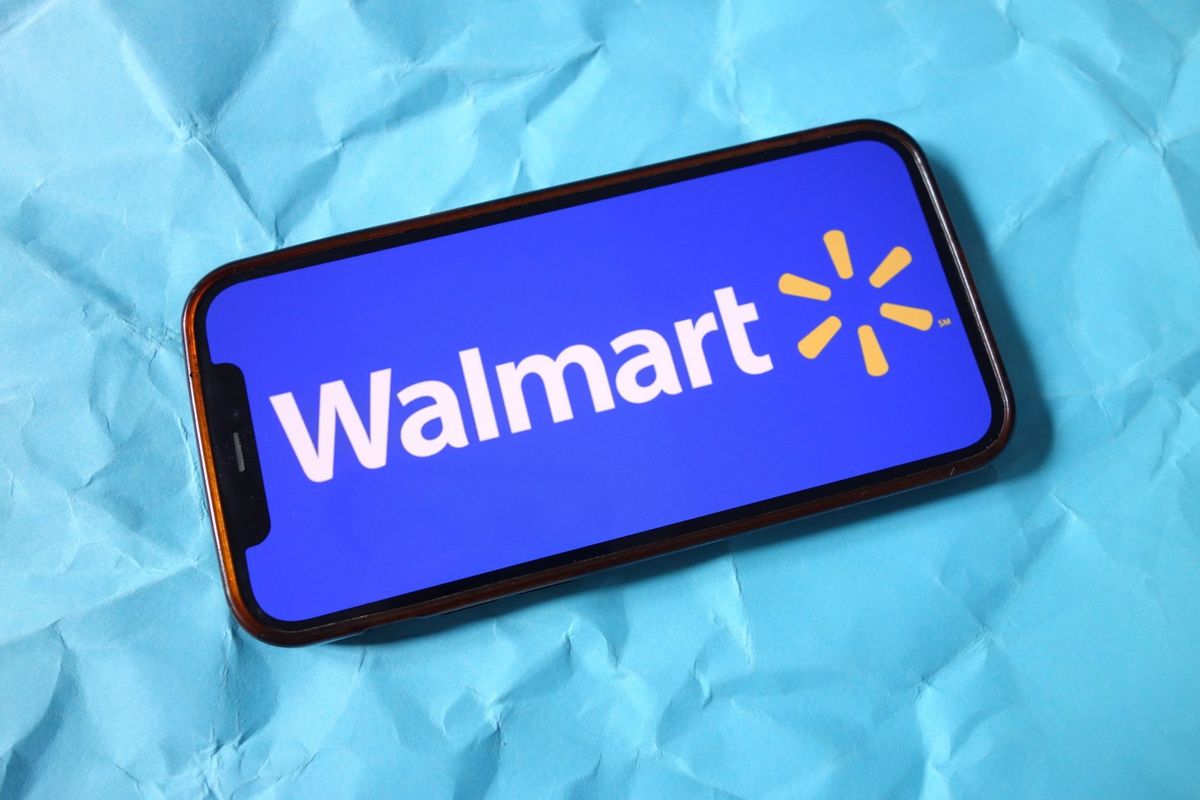 Walmart's deal with ChatGPT should worry every ecommerce small business: Your website is living on borrowed time in the age of AI | Fortune 1 fe6edd3b GettyImages 2233655615 e1760985935677
