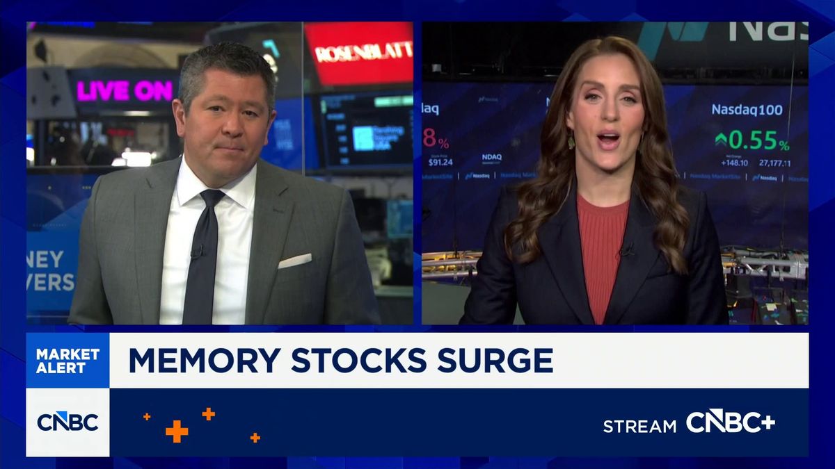 Apple CEO Tim Cook warns of extended memory crunch. 'We'll look at a range of options' 1 Memory stocks surge as earnings season gets underway