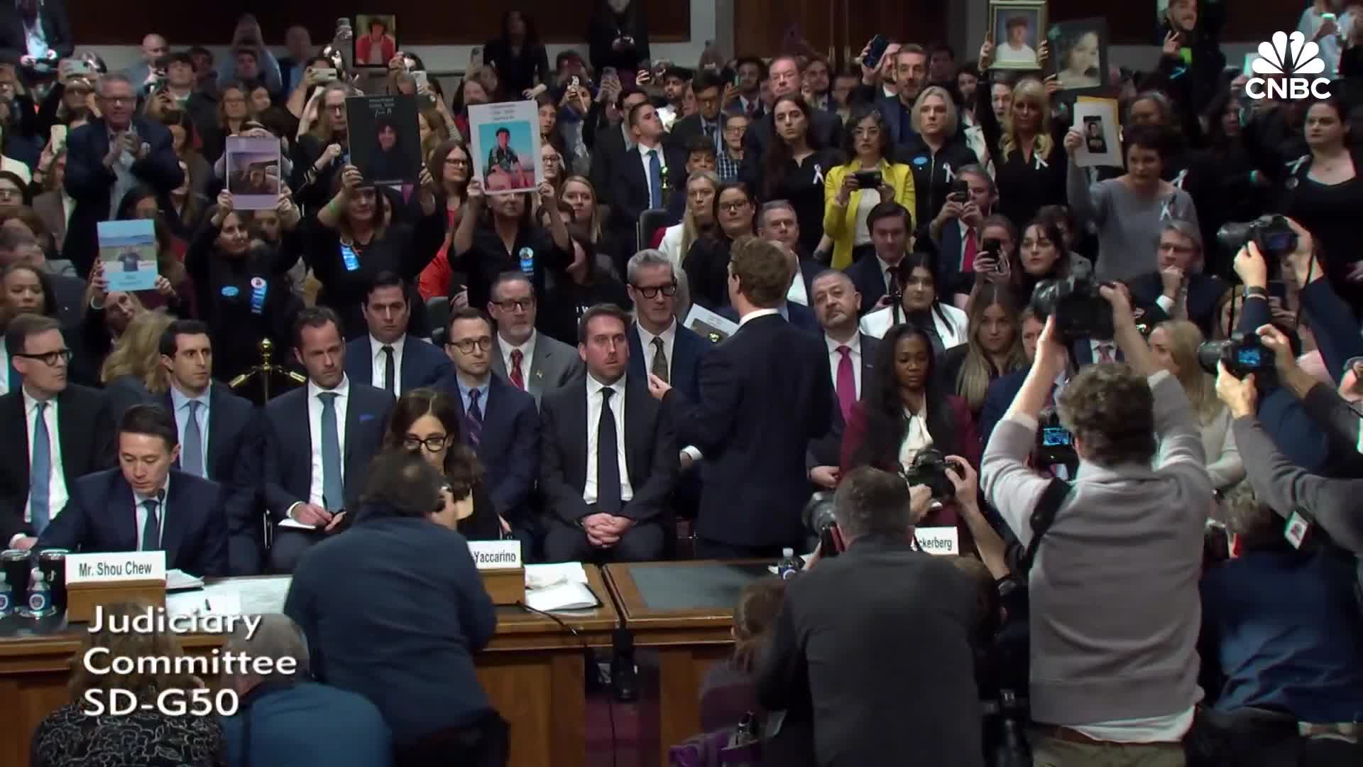 Mark Zuckerberg's engagement in combat sports is investment risk, Meta says 1 Meta CEO Mark Zuckerberg apologizes to parents at online child safety Senate hearing