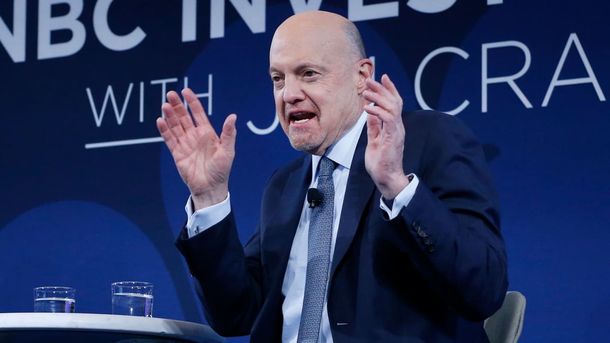What Cramer expects from 10 stocks reporting earnings next week; calls two buys