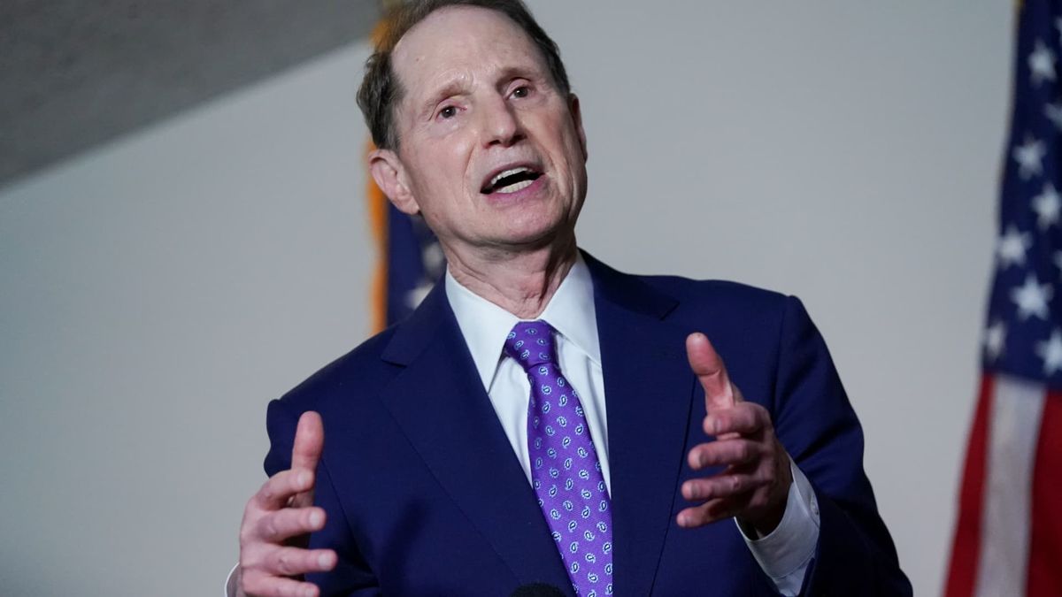 Microsoft responsible for China’s U.S. government email hack, Senator Wyden says