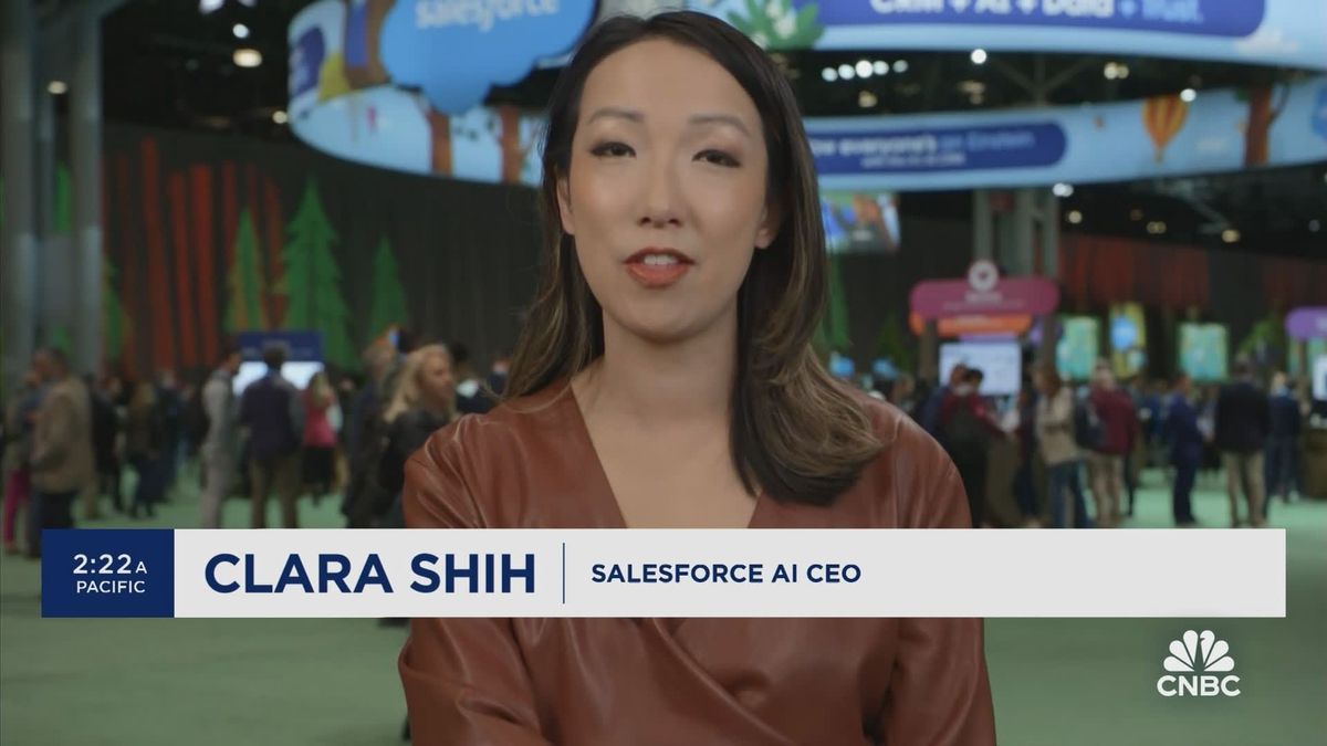 Salesforce shares plunge 16% on first revenue miss since 2006 1 Salesforce bets even bigger on artificial intelligence