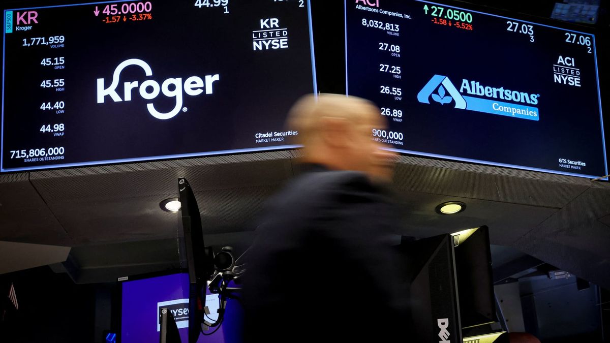 Stocks making the biggest moves midday: Kroger, DocuSign, Planet Labs, First Solar and more Stocks making the biggest moves midday: Kroger, DocuSign, Planet Labs, First Solar and more