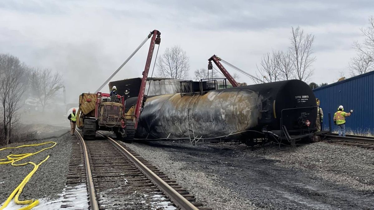 Norfolk Southern agrees to 0 million federal settlement over Ohio train derailment