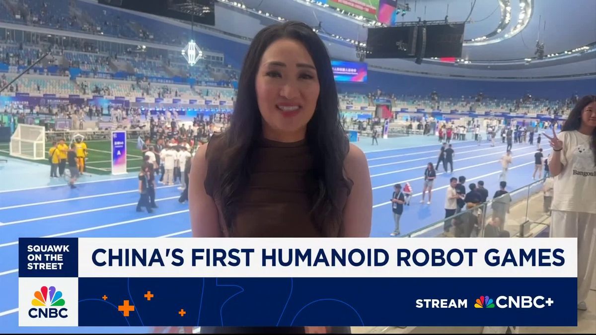 Elon Musk envisions humanoid robots everywhere. China may be the first to make it a reality 1 China hosts robots from 16 countries for 'Robot Olympics' in Beijing
