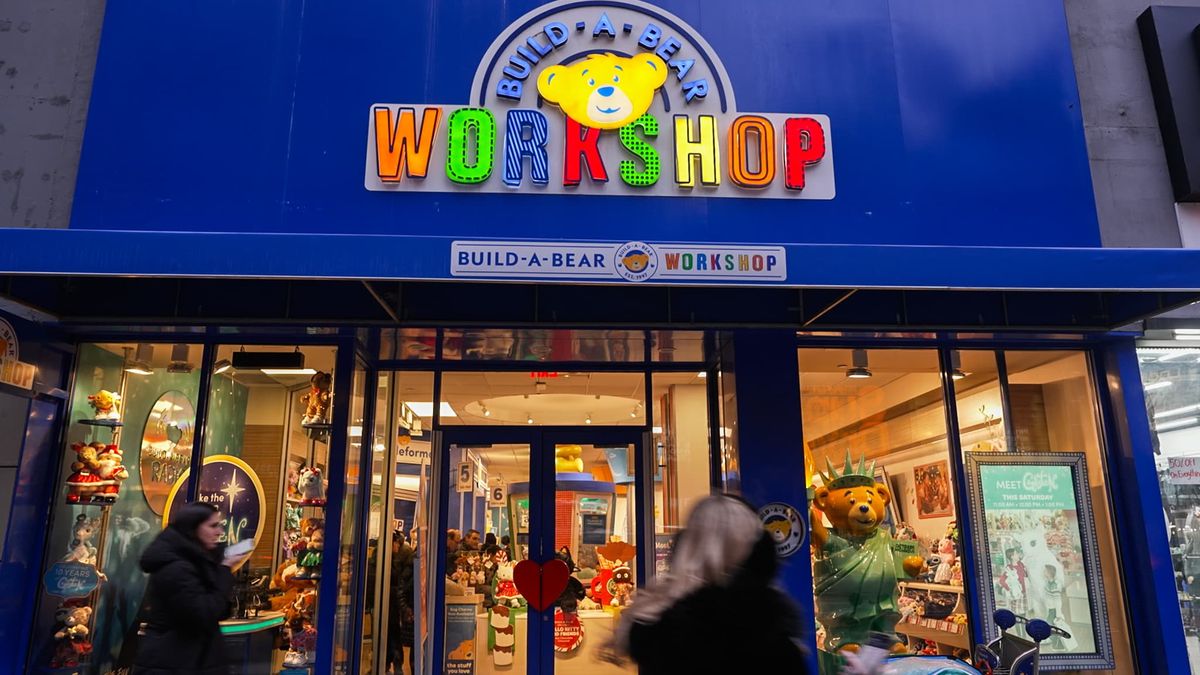 How Build-A-Bear went from a penny stock to a retail winner 1 How Build-A-Bear soared back from the brink of failure