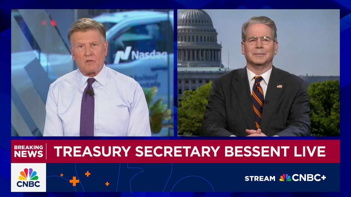 Bessent says interviews for 'incredible group' of potential Fed chairs will start after Labor Day 1 Watch CNBC's full interview with Treasury Secretary Scott Bessent