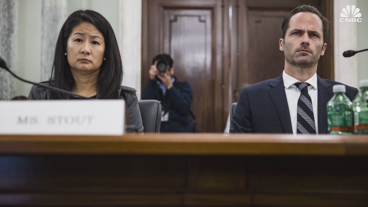 NYC bans TikTok on government devices 1 Lawmakers grill TikTok, YouTube, Snap executives