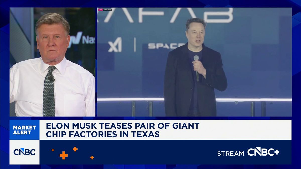 Elon Musk calls for Delaware judge to recuse herself in lawsuits, alleging bias 1 Elon Musk teases pair of giant chip factories in Texas