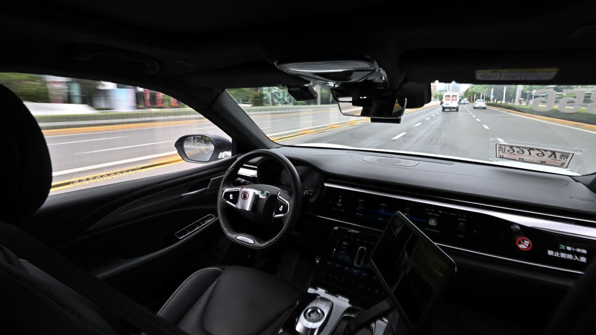 China’s robotaxi push sparks job loss fears among drivers. Experts say it can create new jobs too
