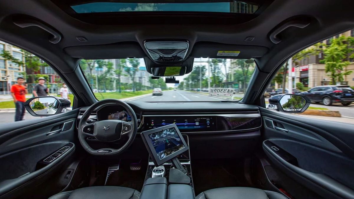 China’s Baidu says weekly robotaxi rides hit 250,000 — same as Alphabet’s Waymo this spring