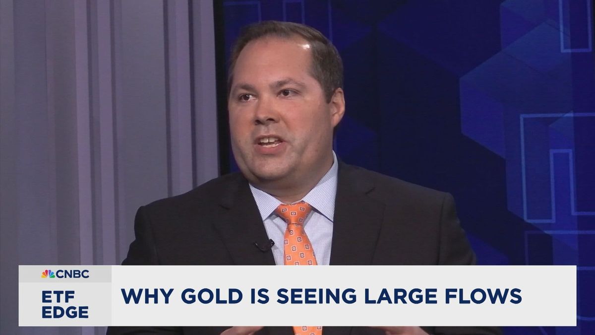 Gold's record run could usher in biggest change ever to market's classic 60/40 stock bond investing portfolio 1 Gold’s rally isn’t over, says Sprott’s ETF director Schoffstall