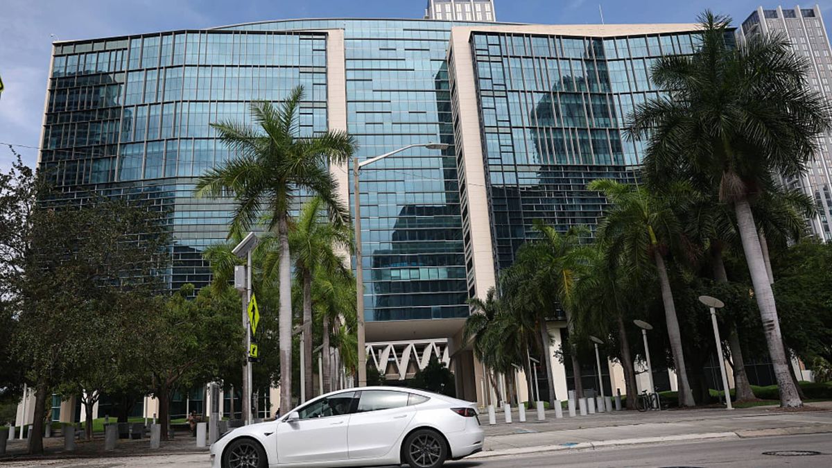 Tesla Autopilot plaintiffs seek 5 million in damages over fatal crash in Florida