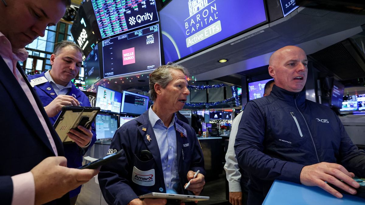 CNBC Daily Open: Debt worries continue to weigh on AI-related stocks
