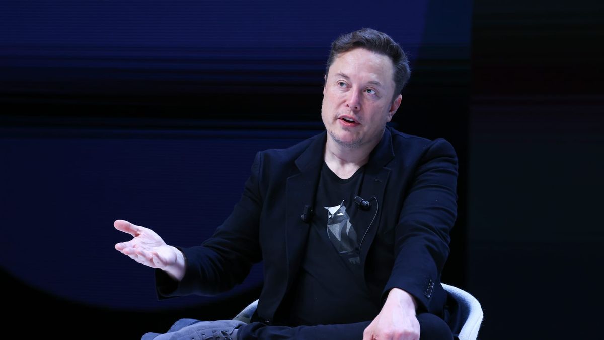 Elon Musk softens ‘go f— yourself’ comment as he tries to woo advertisers back to the platform