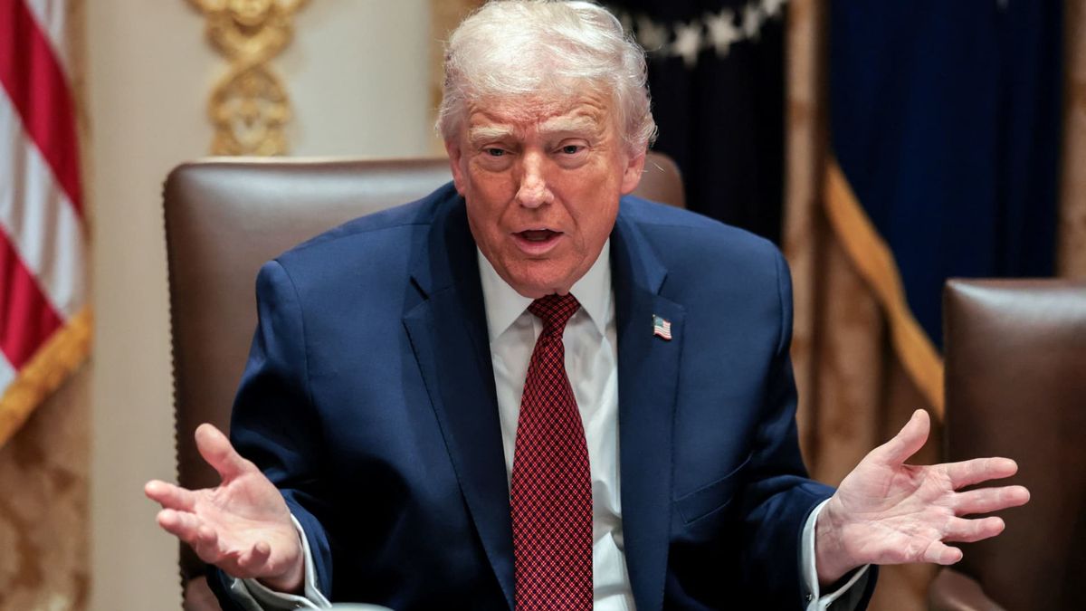 Trump greenlights Nvidia H200 AI chip sales to China if U.S. gets 25% cut, says Xi responded positively