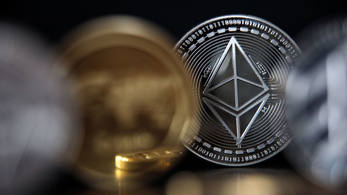 No ‘cop on the beat’: Why the SEC may deny new ether ETFs this month