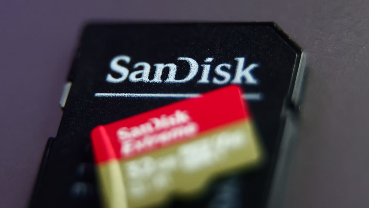 Sandisk stock soars 14% after blowout earnings report showing overwhelming AI demand Sandisk stock soars 14% after blowout earnings report showing overwhelming AI demand