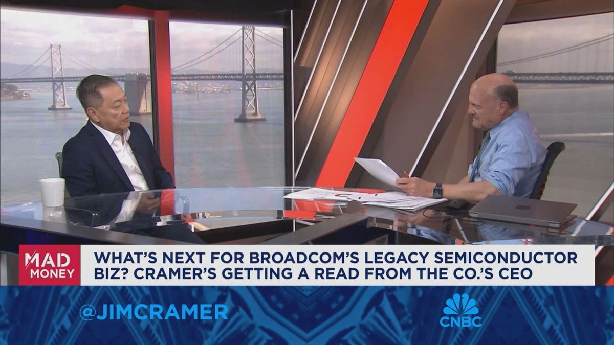 Broadcom's long and winding path to the trillion-dollar club, and how Trump played a role 2 Broadcom CEO Hock Tan sits down with Jim Cramer