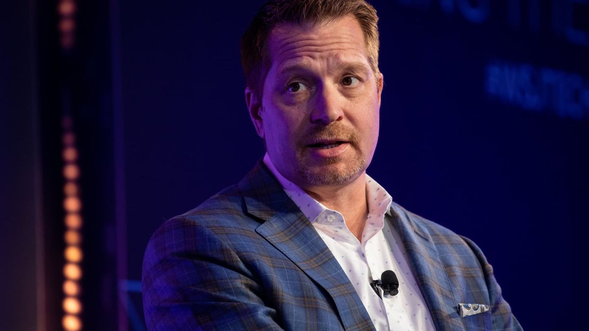 CrowdStrike beats quarterly consensus but lowers full-year guidance