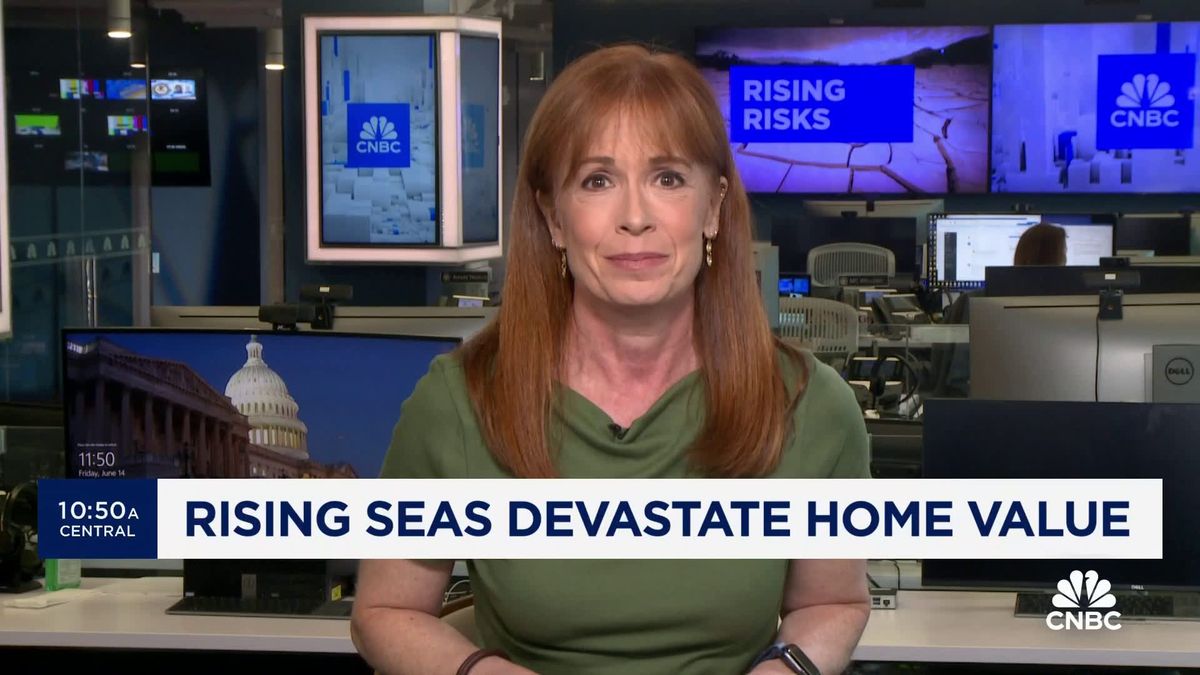 Climate change is gentrifying neighborhoods. In Miami, residents fear high prices — and a lost soul 1 Climate change causes home values to fall off a cliff