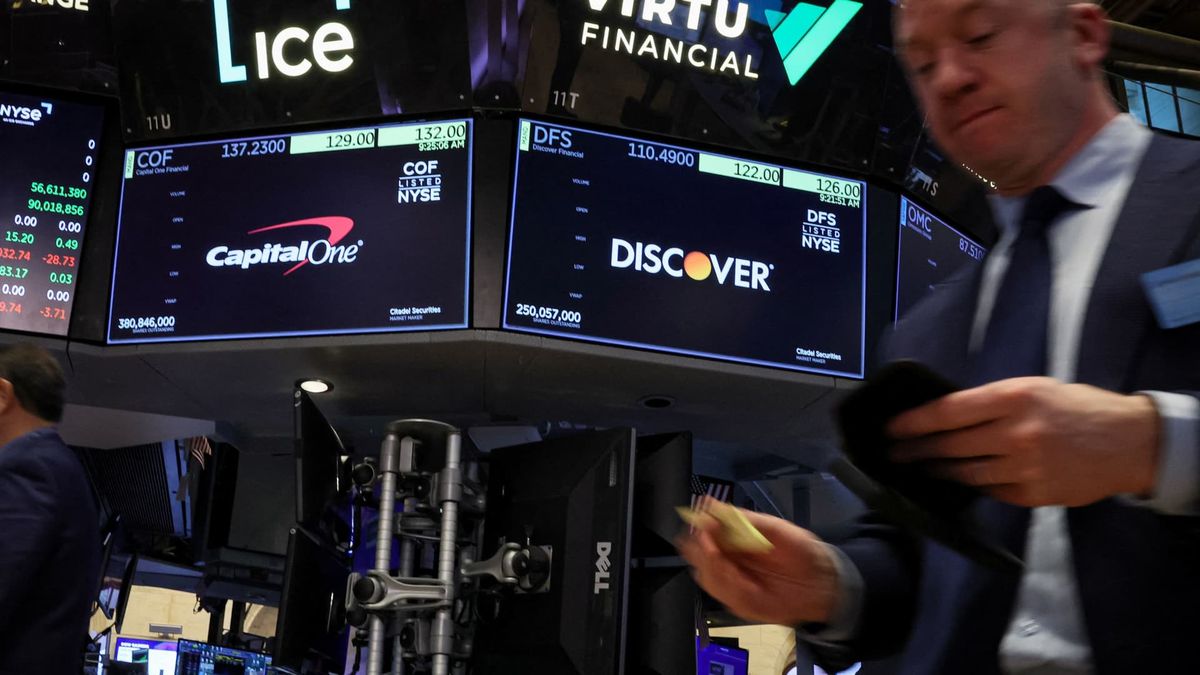 What the Discover merger approval means for Capital One and 2 other financials