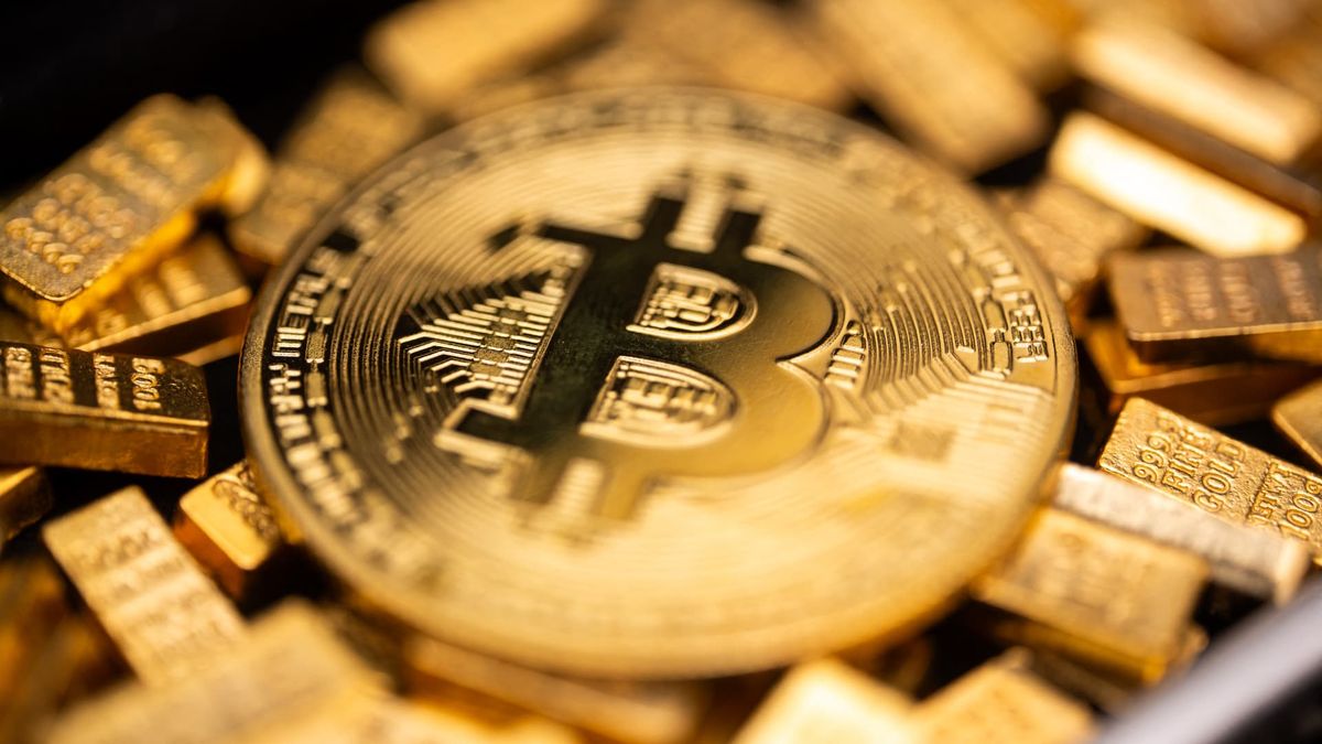 How gold, bitcoin are moving beyond market hedge and boosting investment income How gold, bitcoin are moving beyond market hedge and boosting investment income
