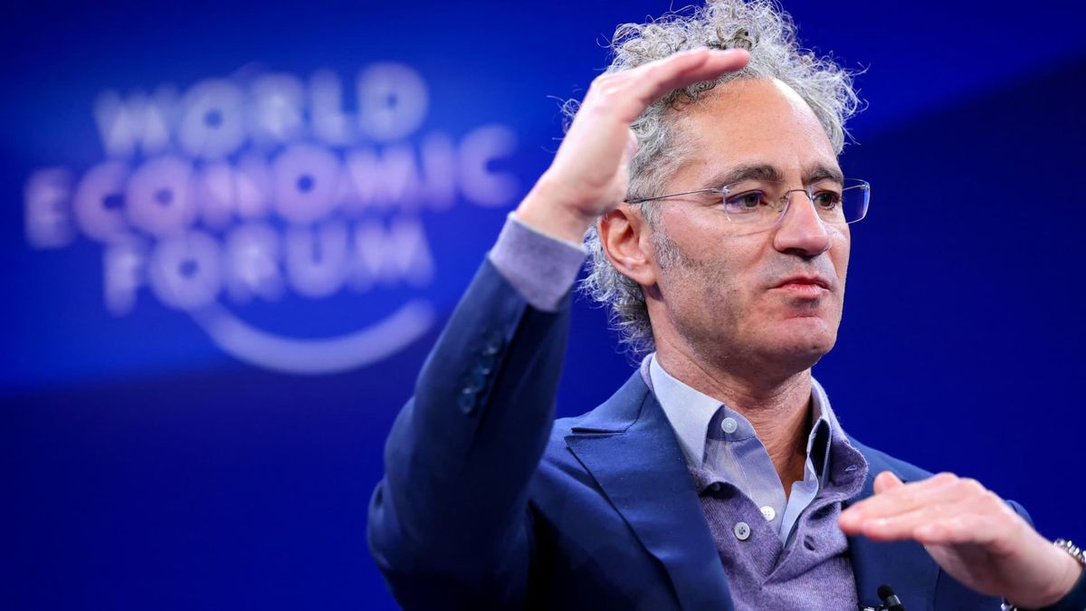 Palantir surges 10% after beating earnings estimates. Here’s what’s happening Palantir surges 10% after beating earnings estimates. Here’s what’s happening