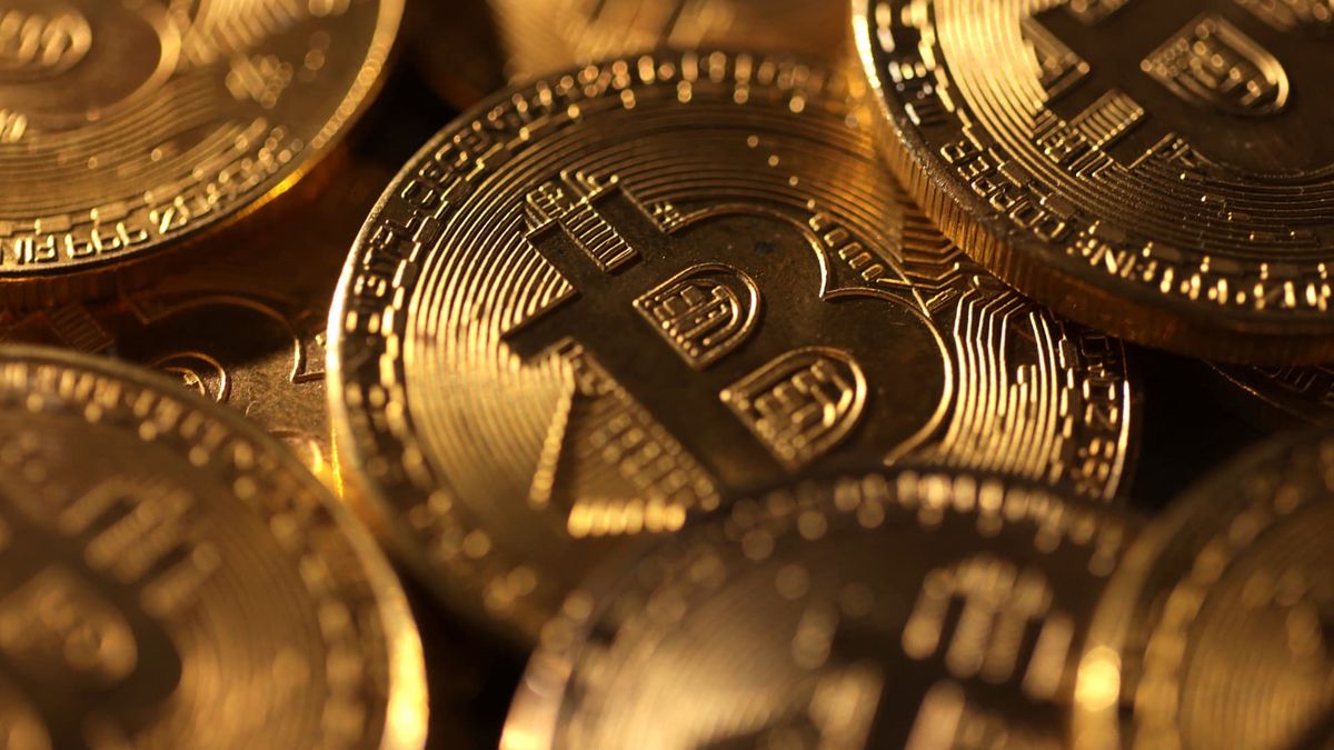 Cryptocurrencies jump to start 2025, bitcoin rises back above ,000
