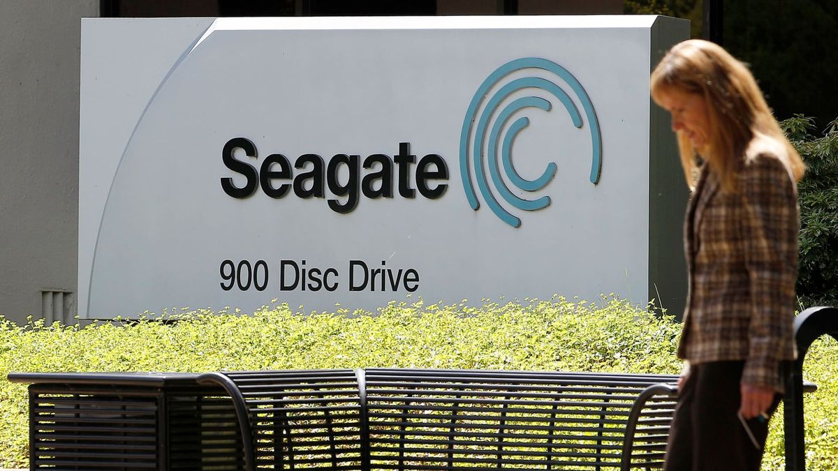Tech giant Seagate sees hard drive capacity tripling by 2030 on booming AI demand