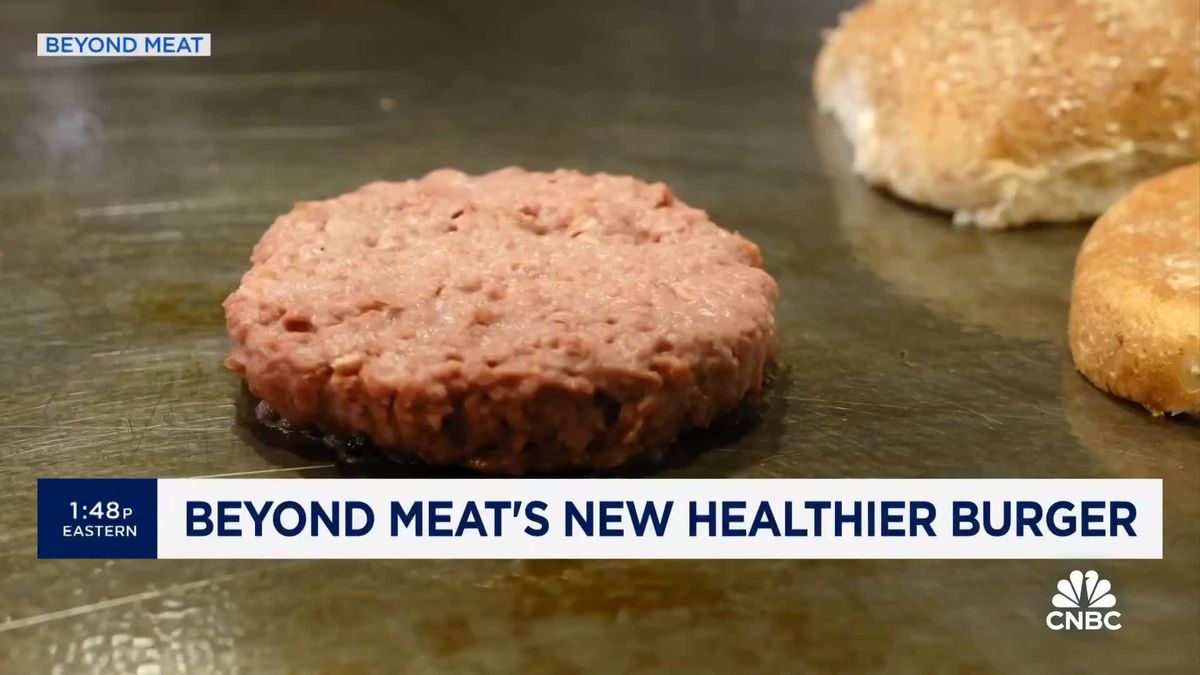 Beyond Meat launches new, healthier version of burger in bid to bring back customers 1 Beyond Meat introduces new, healthier burger