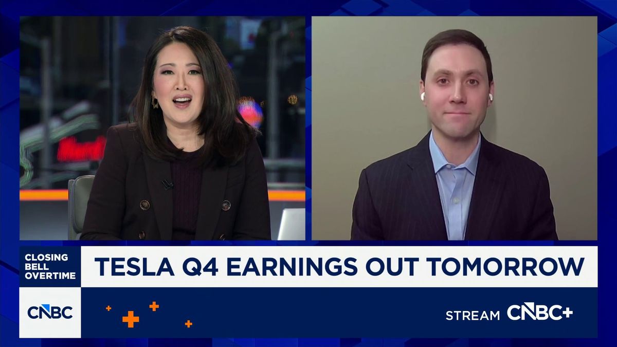 Tesla tops estimates for quarter, but wraps up first annual revenue drop on record 1 Robotaxi will be the major focus of Tesla's investors call, says Morningstar's Goldstein