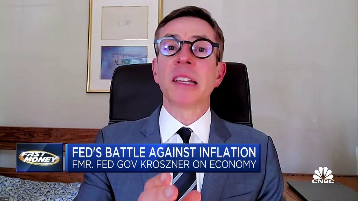 Don't count out more rate hikes due to strong jobs market, former Fed governor Kroszner suggests 1 I don't think the Fed can say it's done raising rates if job market stays strong: Fmr. Fed Governor