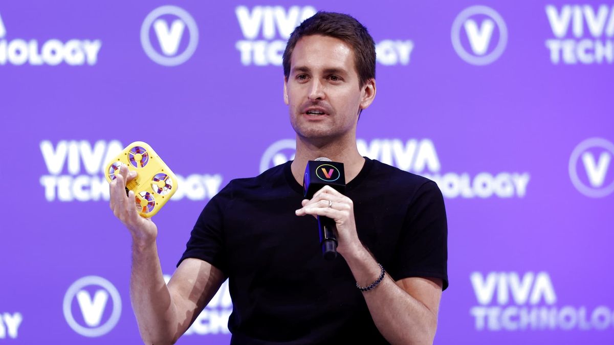 Snap rises nearly 12% after CEO shares strong 2024 goals with employees