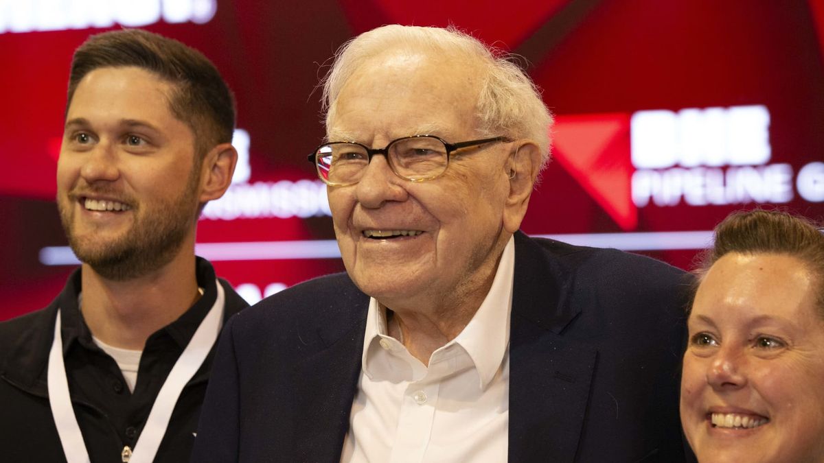 Warren Buffett’s Berkshire Hathaway hikes its SiriusXM stake to 32% after Liberty deal