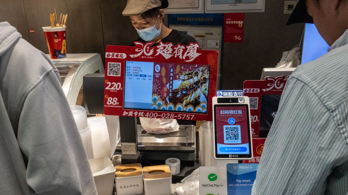 China is making it much easier for foreigners to use mobile pay China is making it much easier for foreigners to use mobile pay