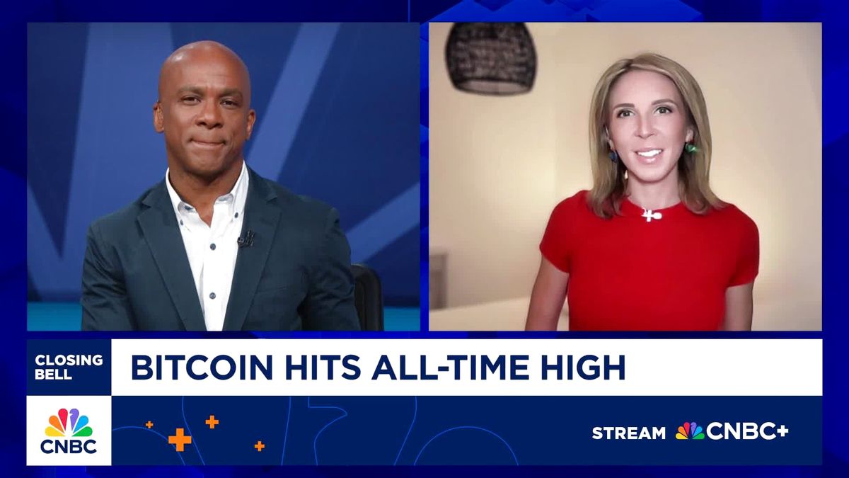 Bitcoin is nearly double where it was a year ago. This is what's behind the run 2 Congress moves to redraw $3.7 trillion crypto market rules, opening door to Wall Street