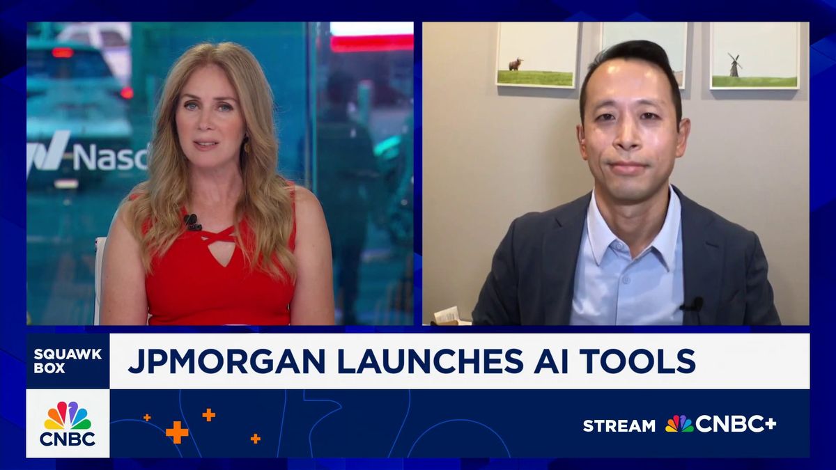 Here's JPMorgan Chase's blueprint to become the world’s first fully AI-powered megabank 1 JPMorgan launches AI tools: Here's what to know