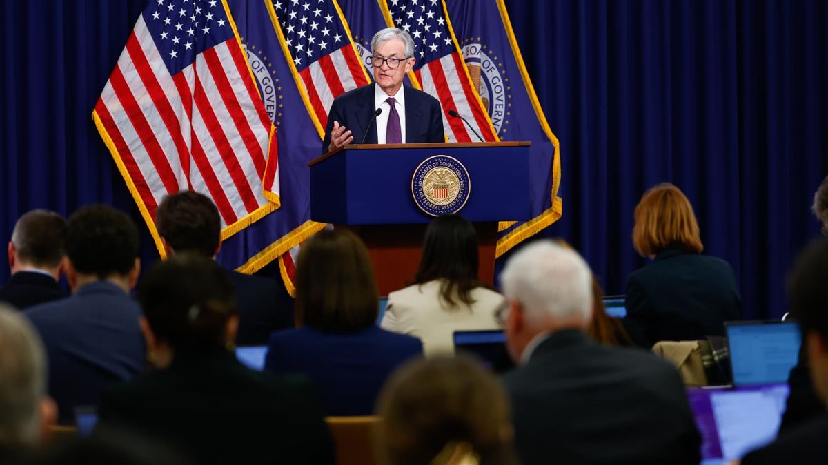 Fed votes to hold rates steady, notes ‘uncertain’ impacts from Iran war