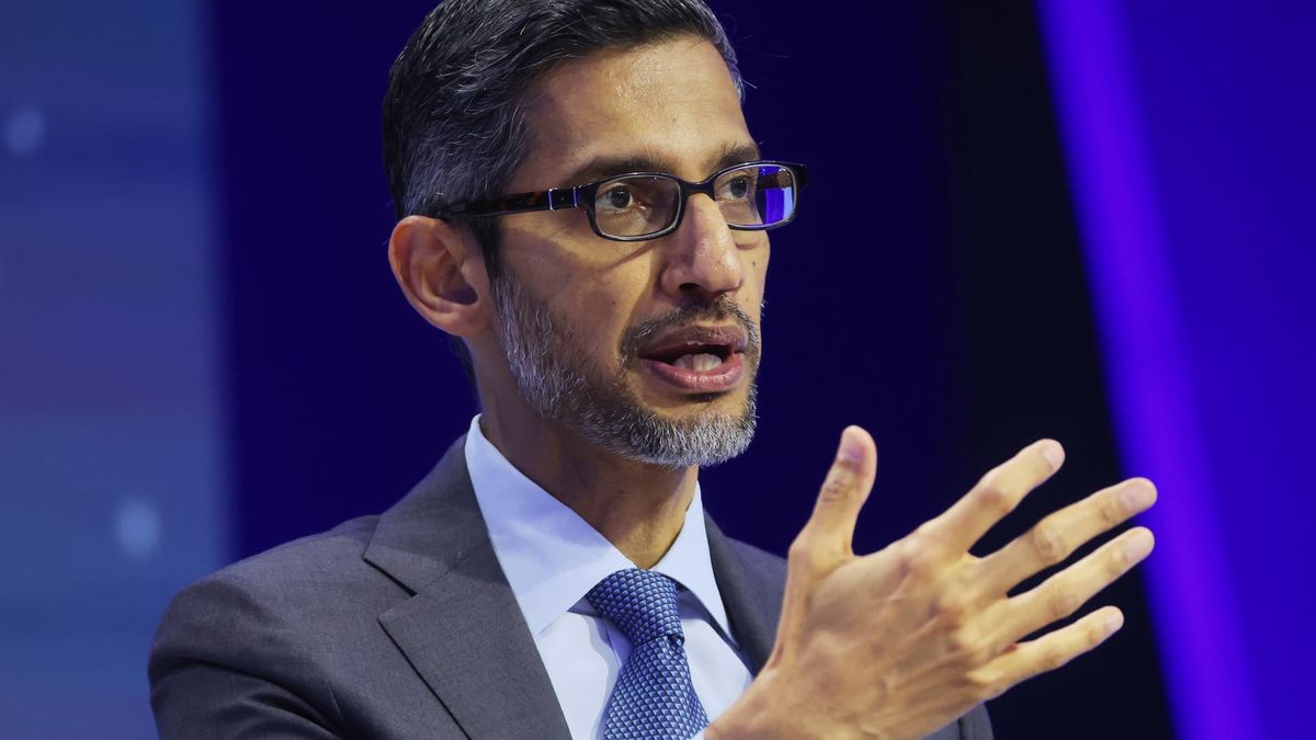 Alphabet beats on top and bottom lines, boosted by cloud revenue