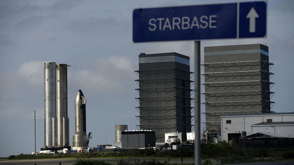 SpaceX crane collapse in Texas being investigated by OSHA