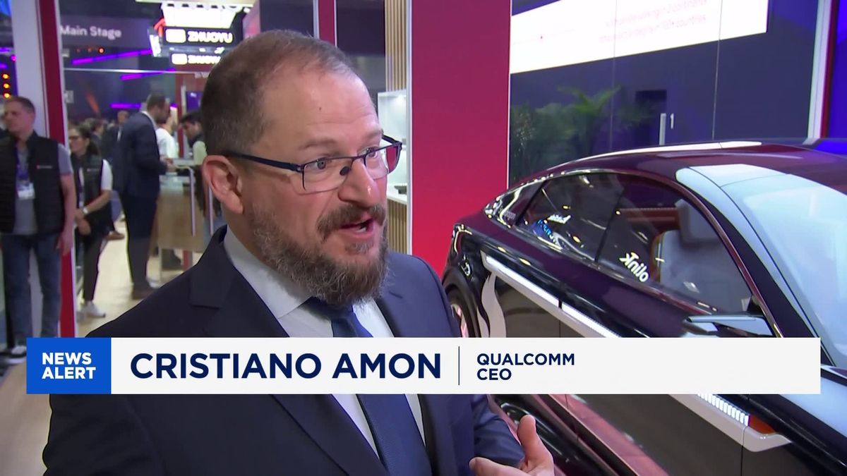 Qualcomm unveils driverless tech with BMW, sees 'domino effect' of customers 1 Qualcomm CEO says any automaker can use its driverless tech developed with BMW