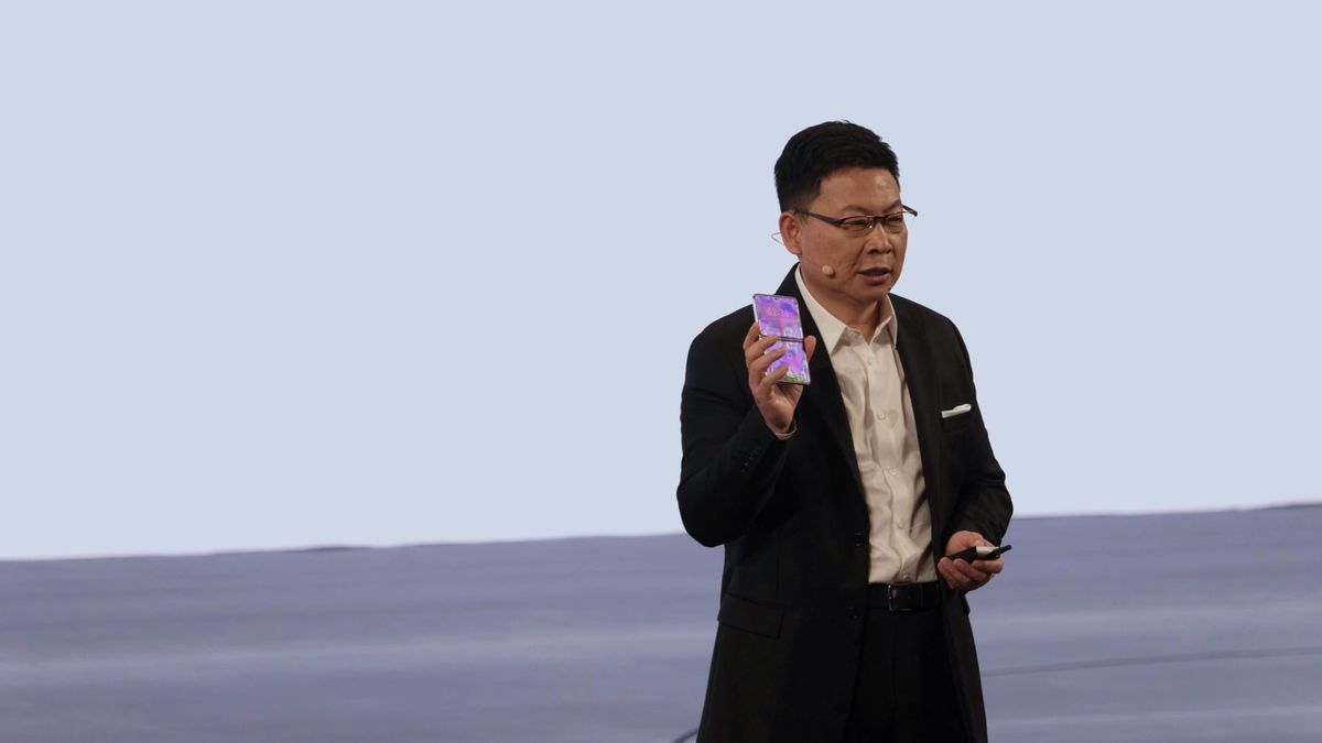Huawei’s ,000 foldable will run self-developed HarmonyOS 5 as it pushes Apple, Google alternative Huawei’s ,000 foldable will run self-developed HarmonyOS 5 as it pushes Apple, Google alternative