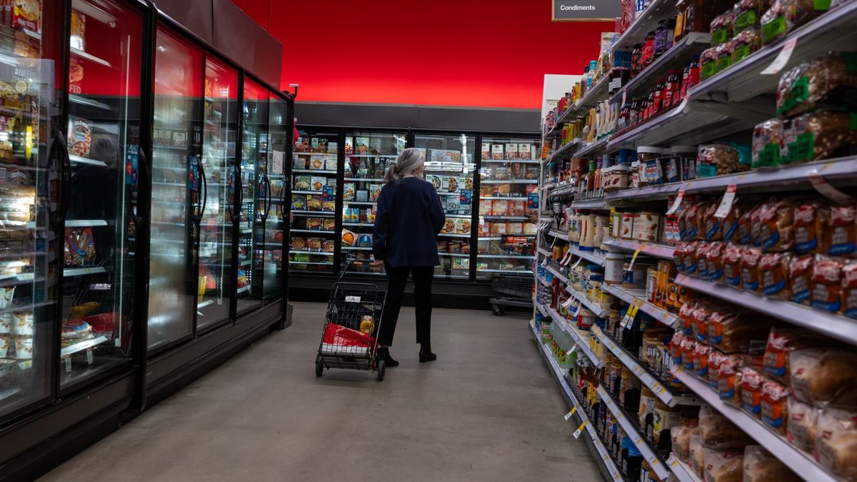 Tariffs, trade war inflation impact to be ‘pretty ugly’ by summer, economists say