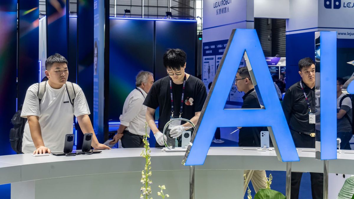 Alibaba-backed Moonshot releases new Kimi AI model that beats ChatGPT, Claude in coding — and it costs less