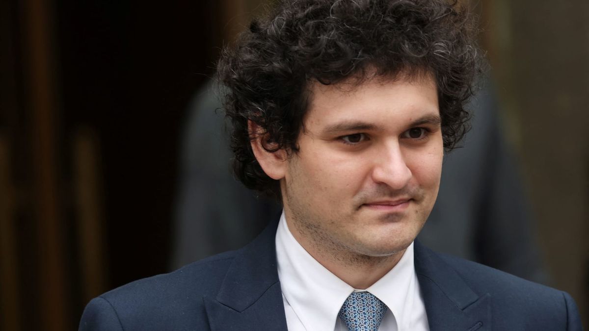 FTX lawyers accuse Sam Bankman-Fried of financing his criminal defense with million in misappropriated funds FTX lawyers accuse Sam Bankman-Fried of financing his criminal defense with million in misappropriated funds
