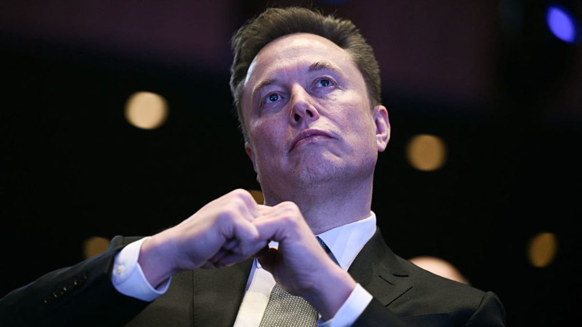 Epstein files show Elon Musk apparently discussed plans to visit sex offender’s island, host him at SpaceX