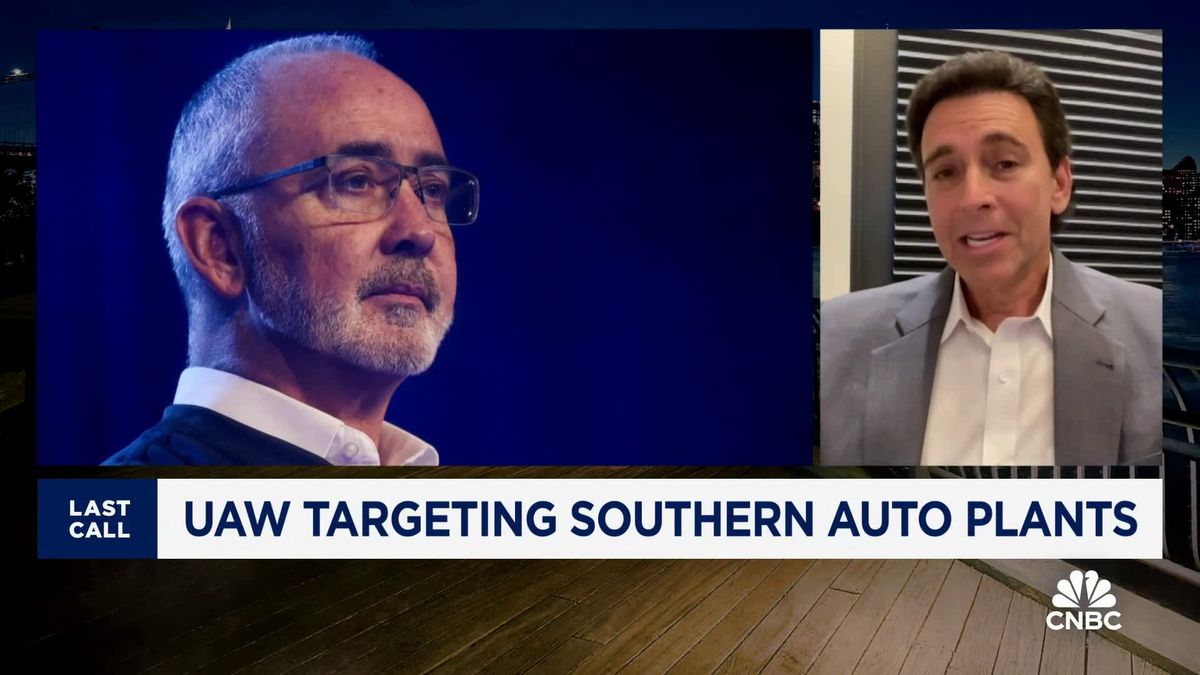 UAW president under investigation by federal monitor 1 UAW is playing the 'long game' with unionizing in southern states, says Fmr. Ford CEO Mark Fields