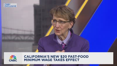 California fast-food workers are getting a raise. Other businesses might have to catch up 2 SEIU president discusses California fast-food minimum wage hike to $20