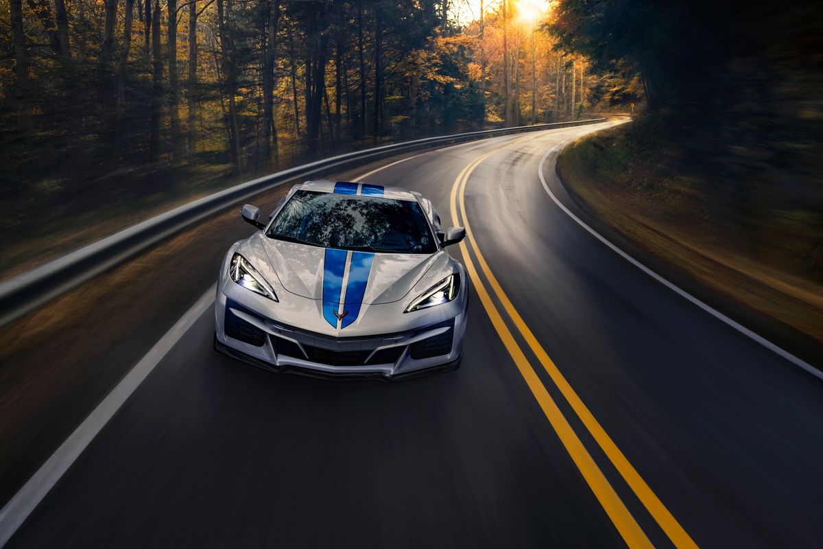 GM reveals new Chevy Corvette with 1,000-plus horsepower and record top speed 1 GM unveils first-ever 'electrified' Corvette